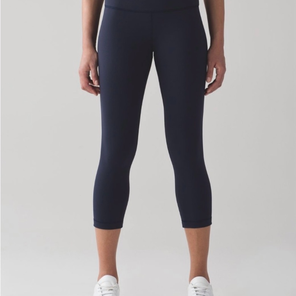 Lululemon Wunder Under Navy Cropped Leggings Size 16